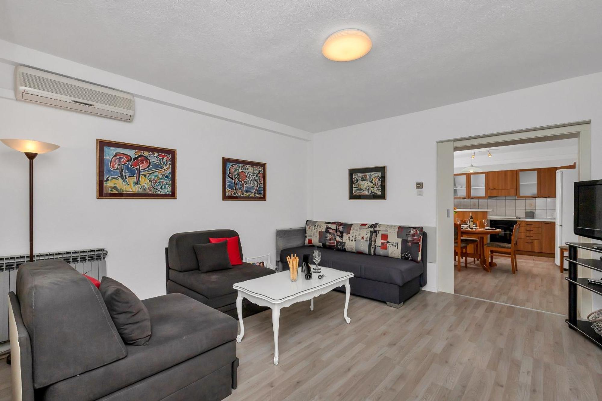 Apartments And Rooms By The Sea Baska Voda, Makarska - 2578 Quarto foto